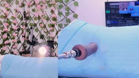 cristal_thompson_ online show from January 13, 5:06 pm