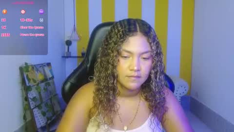 Snapshot of cristal_war chatting on January 6, 11:31 pm Cristal online show from January 6, 11:31 pm