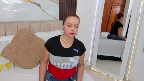 cristal walker online show from April 23, 10:44 am