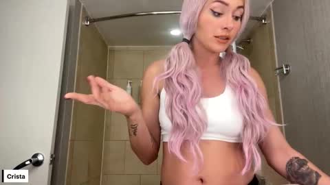 Snapshot of cristasworldxoxo chatting on October 8, 10:25 pm Crista online show from October 8, 10:25 pm