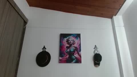 Crystal Blaze online show from April 5, 2:38 pm