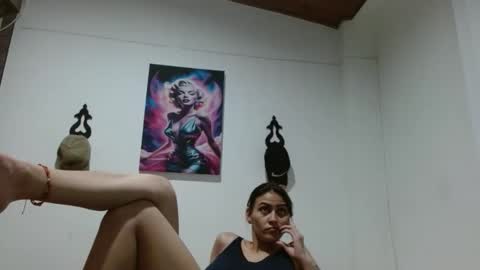 Crystal Blaze online show from April 24, 2:36 am