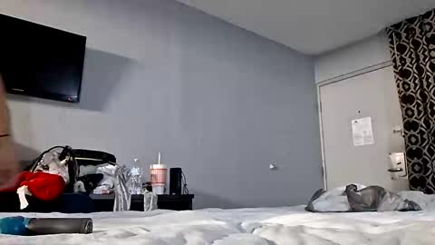 crystalbarbie214 online show from December 2, 9:22 am