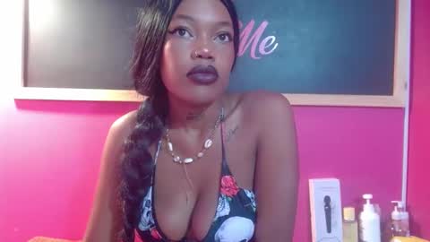 Snapshot of crystalbrooke3x chatting on February 10, 7:17 pm Crystal online show from February 10, 7:17 pm