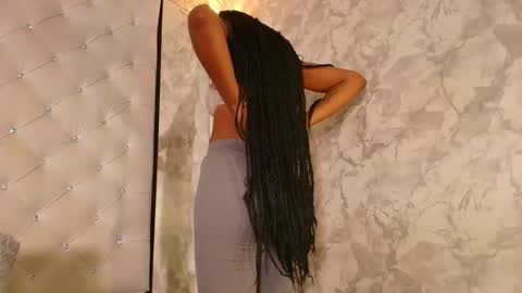 Crystal online show from April 26, 9:12 pm