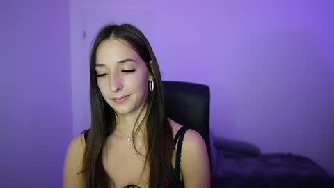 Crystalbrunette18 online show from May 15, 8:11 pm