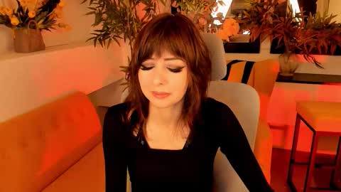 crystallbloom online show from September 15, 1:36 am