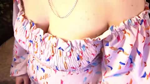 crystallpaws_ online show from June 7, 7:04 am