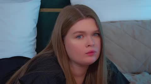 Crystal online show from April 26, 1:42 pm