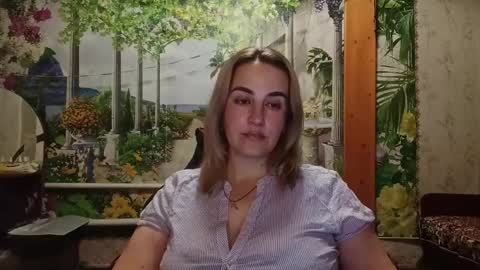 Julianna online show from April 3, 5:55 pm