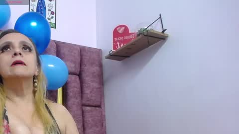 ASHLEY online show from April 27, 8:39 pm