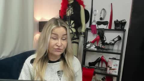 CrystalHotty online show from January 19, 5:36 am