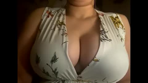 crystalyn777 online show from October 26, 4:52 am
