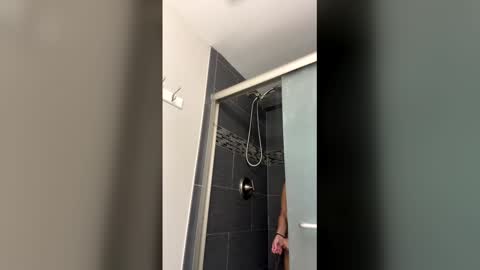 Thick Cuban Laz online show from March 6, 2:17 am