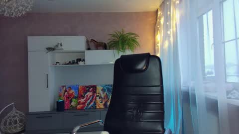 Alexia online show from March 4, 4:38 am