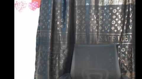 Ann online show from April 25, 1:19 am