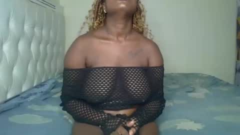 Snapshot of cum_central chatting on March 11, 11:12 am cum_central online show from March 11, 11:12 am