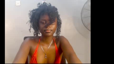 sophie online show from April 23, 8:11 am