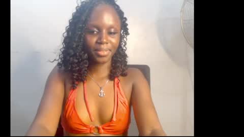 sophie online show from April 25, 3:09 pm