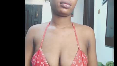 cumebony_petit online show from March 20, 7:35 am