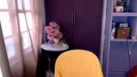 Snapshot of cummdumpapril chatting on September 12, 6:25 am cummdumpapril online show from September 12, 6:25 am