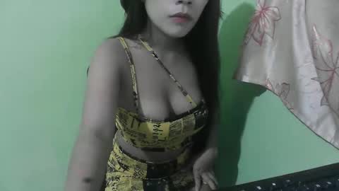 cumwhore4uxox online show from November 24, 5:59 pm