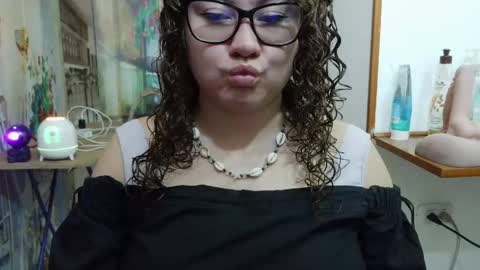 Vannesa online show from April 24, 3:42 am