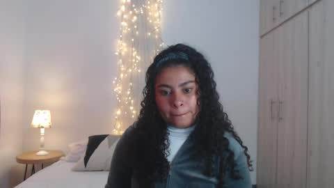 Sophia online show from March 12, 2:42 pm