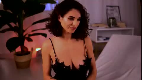 curvedlizzie online show from July 14, 11:09 pm