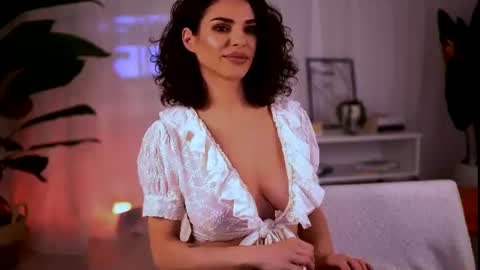 curvedlizzie online show from July 10, 11:26 pm