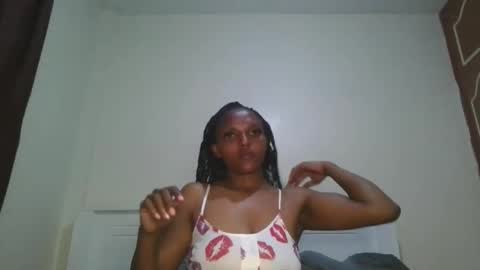 curvy520819 online show from November 12, 8:40 pm