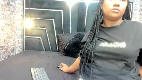 Alyanna  online show from November 18, 11:44 am