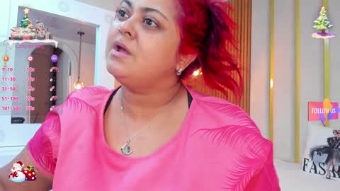 Snapshot of curvy_beauty_ chatting on December 14, 11:29 am Hanna online show from December 14, 11:29 am