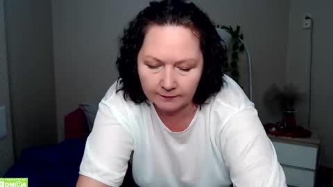 curvy_girlz online show from December 13, 7:53 pm