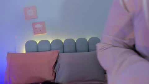 Rosie online show from March 12, 11:46 am