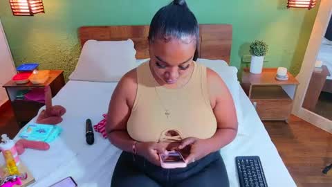 Danna online show from April 20, 7:06 pm