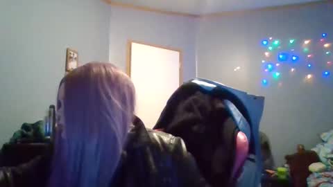 Snapshot of curvyplayday chatting on March 1, 4:47 am dahlia -kim online show from March 1, 4:47 am