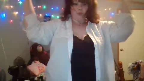 Snapshot of curvyplayday chatting on February 7, 6:03 am dahlia -kim online show from February 7, 6:03 am