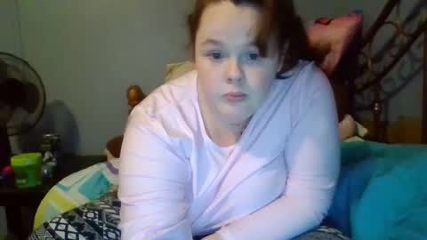 Snapshot of curvyplayday chatting on February 25, 4:57 am dahlia -kim online show from February 25, 4:57 am