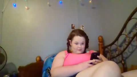 Snapshot of curvyplayday chatting on March 2, 5:12 am dahlia -kim online show from March 2, 5:12 am