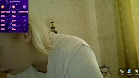 Curvy online show from April 22, 11:51 am