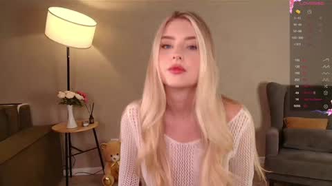 Kira  online show from March 19, 12:53 pm