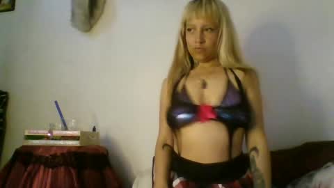 cute___hecate___ online show from July 16, 9:19 pm