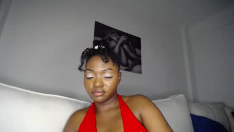 Snapshot of cute_ass18 chatting on January 12, 12:18 am Liya online show from January 12, 12:18 am