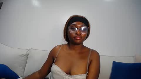 Liya online show from April 26, 1:42 pm