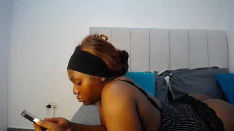 Snapshot of cute_ass18 chatting on September 29, 9:47 am Liya online show from September 29, 9:47 am