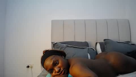 Snapshot of cute_ass18 chatting on September 26, 11:41 am Liya online show from September 26, 11:41 am