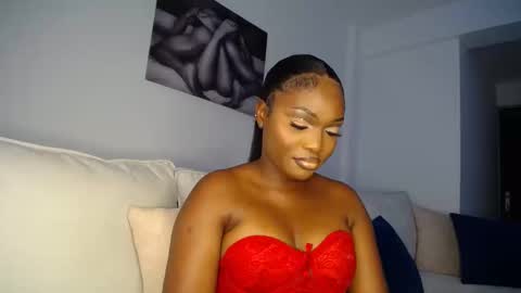Snapshot of cute_ass18 chatting on February 10, 8:09 am Liya online show from February 10, 8:09 am