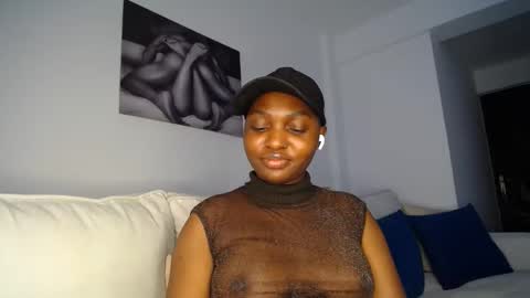 Snapshot of cute_ass18 chatting on February 17, 2:38 pm Liya online show from February 17, 2:38 pm