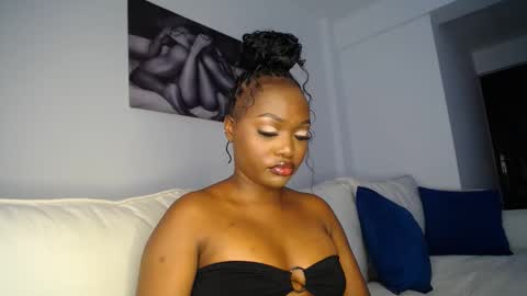 Snapshot of cute_ass18 chatting on March 3, 1:15 pm Liya online show from March 3, 1:15 pm